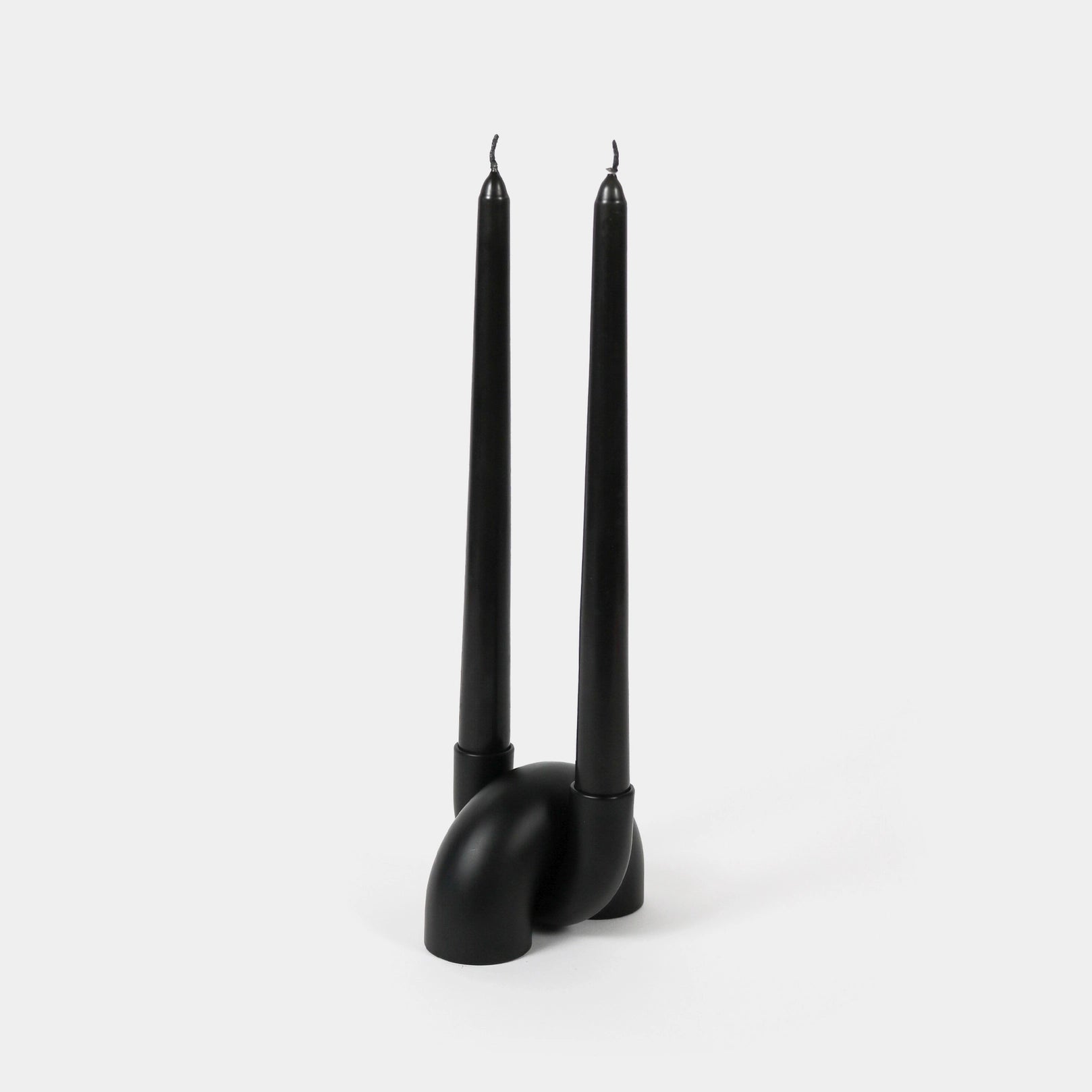 54celcius_macroni_candle_holder_black_4.webp