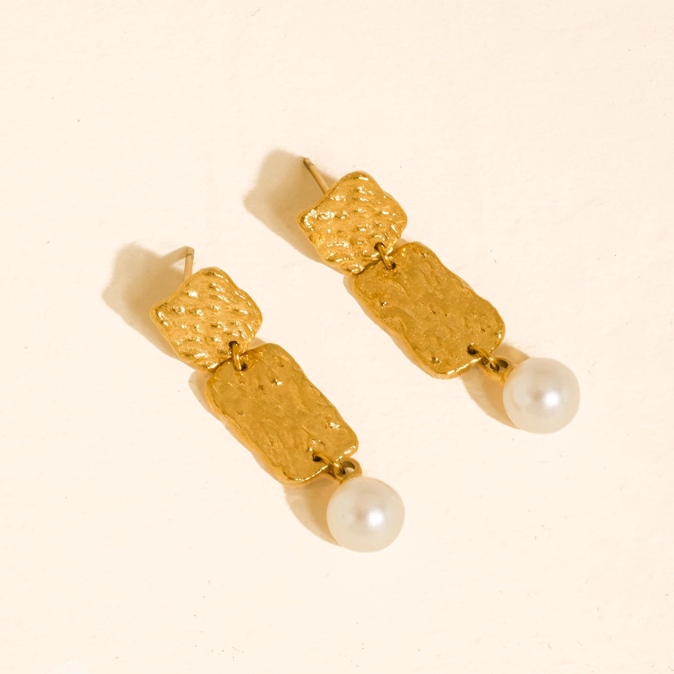Amabel_earrings.webp