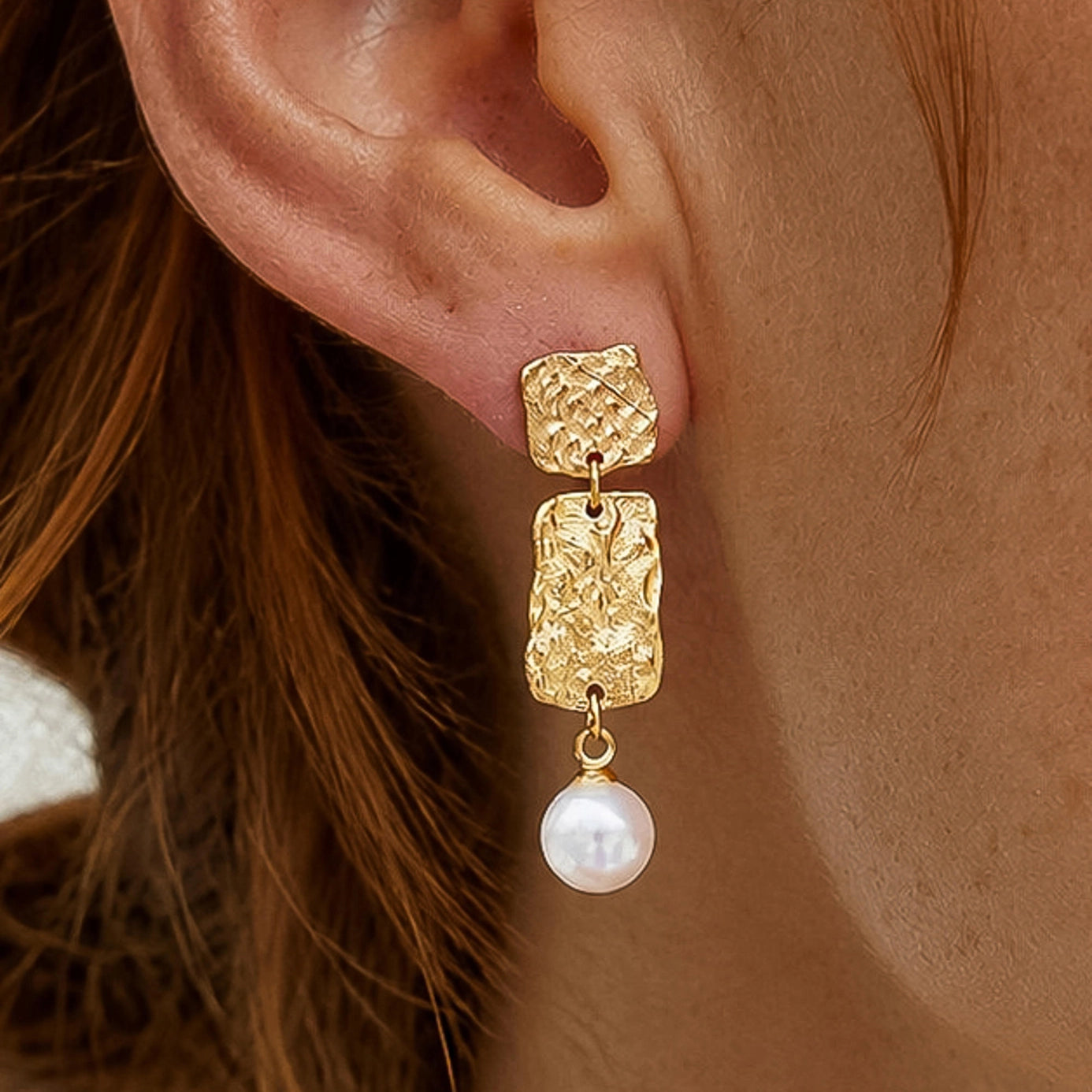 Amabel_earrings_2.webp