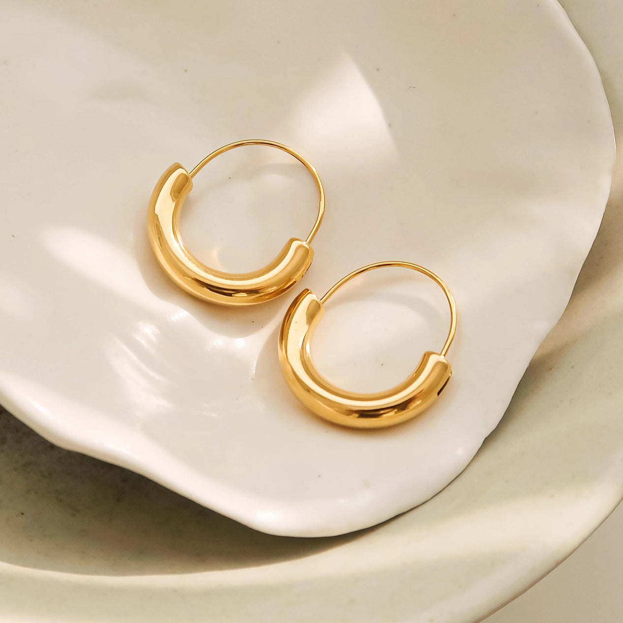 Mackenzie_hoop_earrings_4.webp