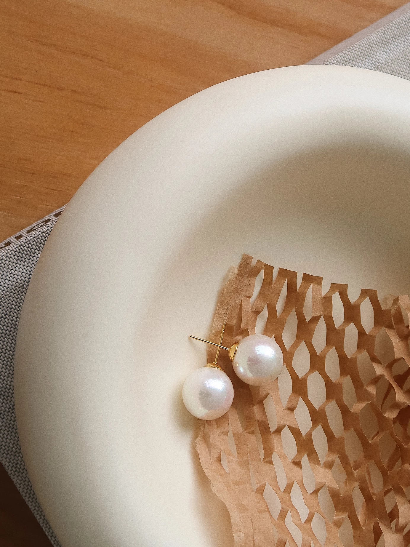 Amrae Classic Pearl Stud Earrings
