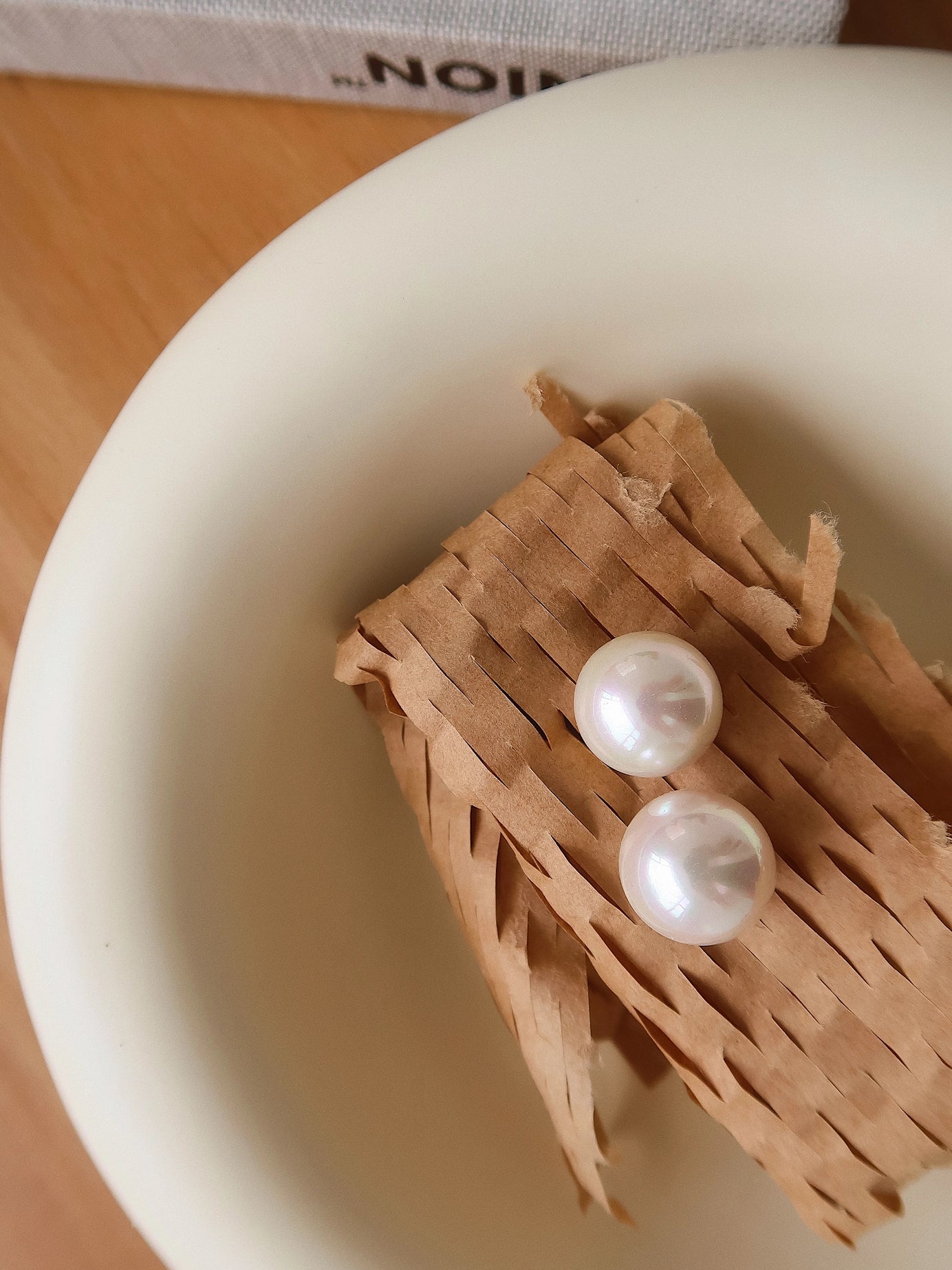 Amrae Classic Pearl Stud Earrings