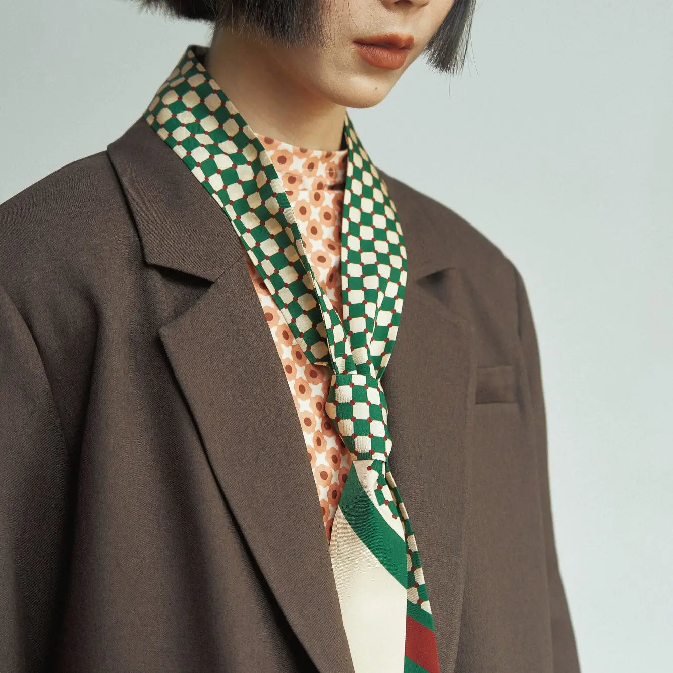 checkerboard_scarf_8.webp