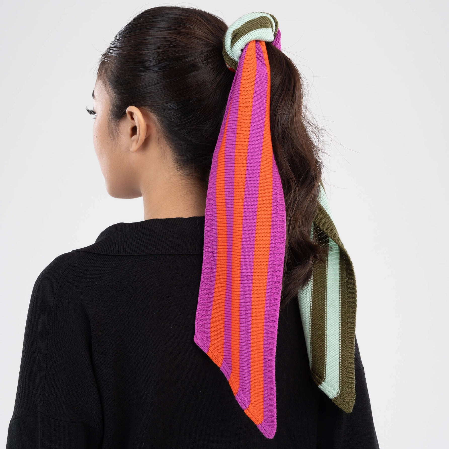 colorblock_stripe_mini_ribbon_scarf_magenta_6.webp