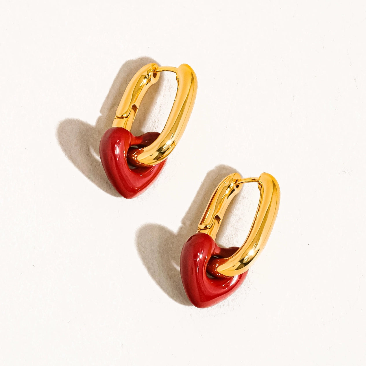 lilou_heart_earrings_2.webp