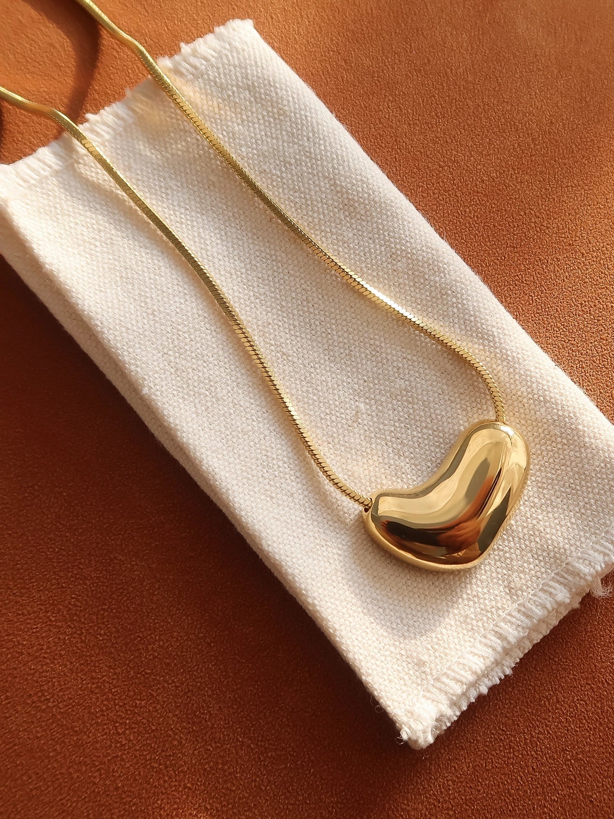 Louis Puffy Heart Necklace