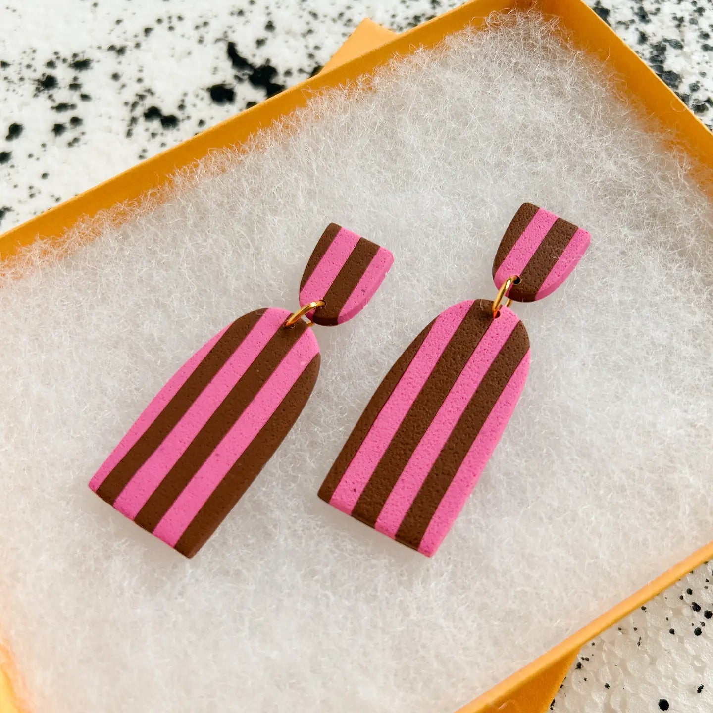 margot_stripe_earrings_2.webp