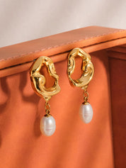 Nerissa Abstract Pearl Earring