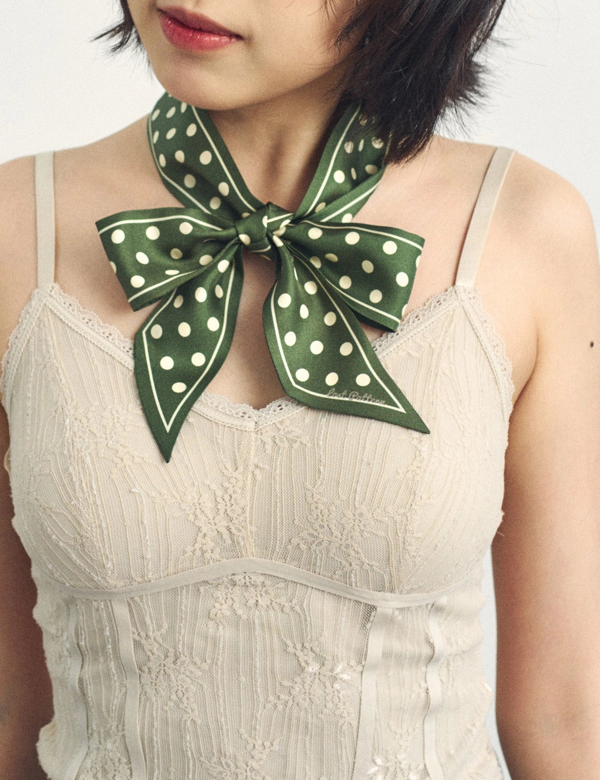 retro_skinny_scarf_3.webp